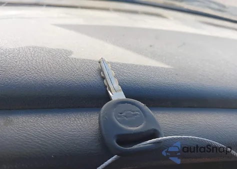 2006 Chevrolet Silverado 1500 Work Truck from USA, damaged, VIN 1GCEC14V26E129054